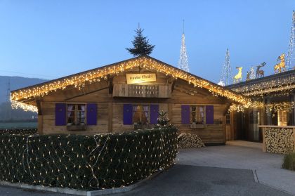 Bild Chalet bei Nacht